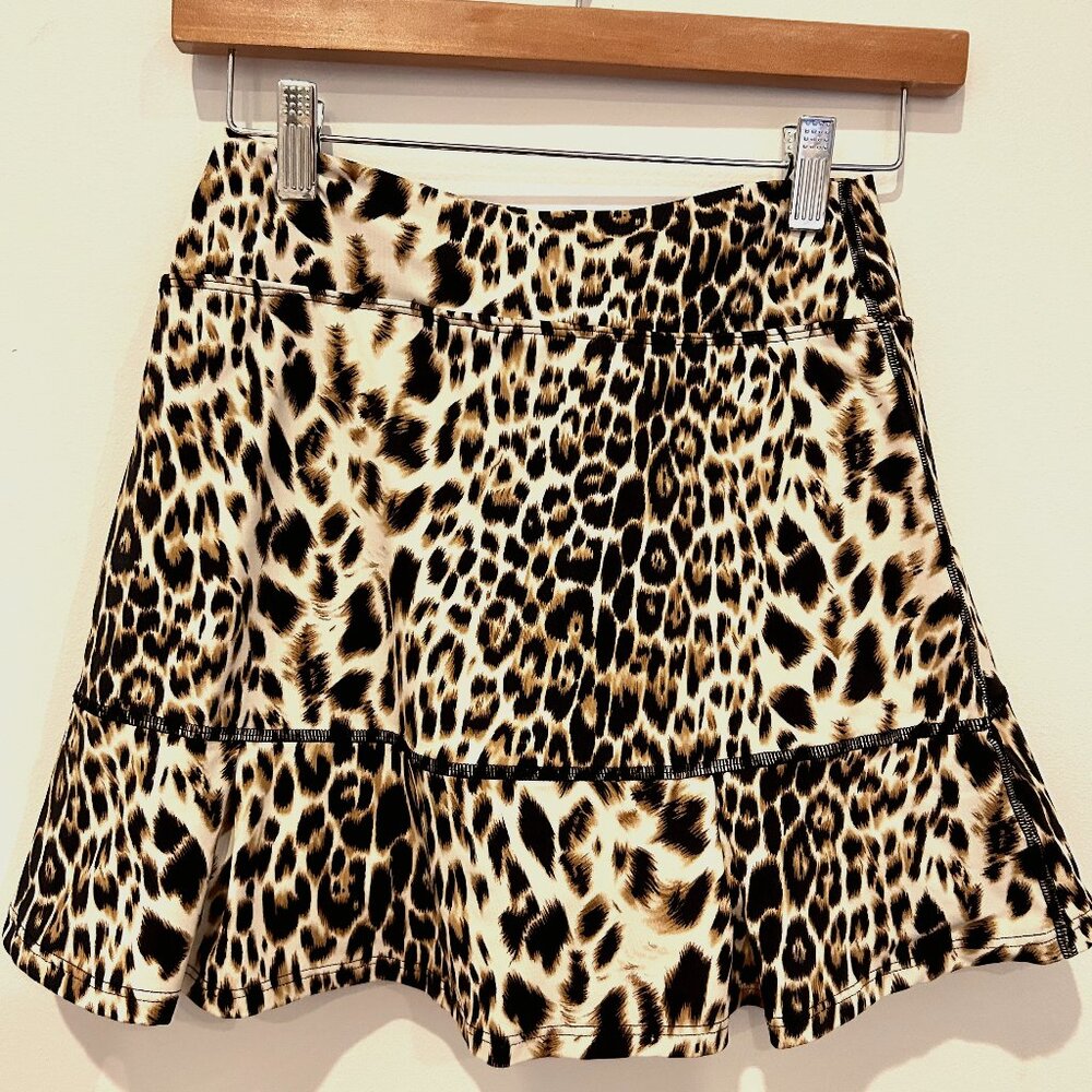 DonaJo Women's Size S Skort Cheetah Print Skirt with Built-In Short